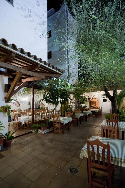 קוניל דה לה פרונטרה Hotel Restaurante Blanco Y Verde מראה חיצוני תמונה